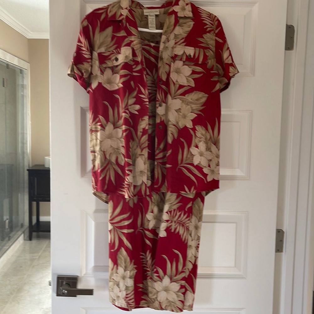 Jones New York Blouse and Skirt set.